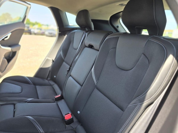 Used Volvo V40 2019 for sale - 75163949: Photo 18