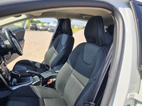 Used Volvo V40 2019 for sale - 75163949: Photo 30