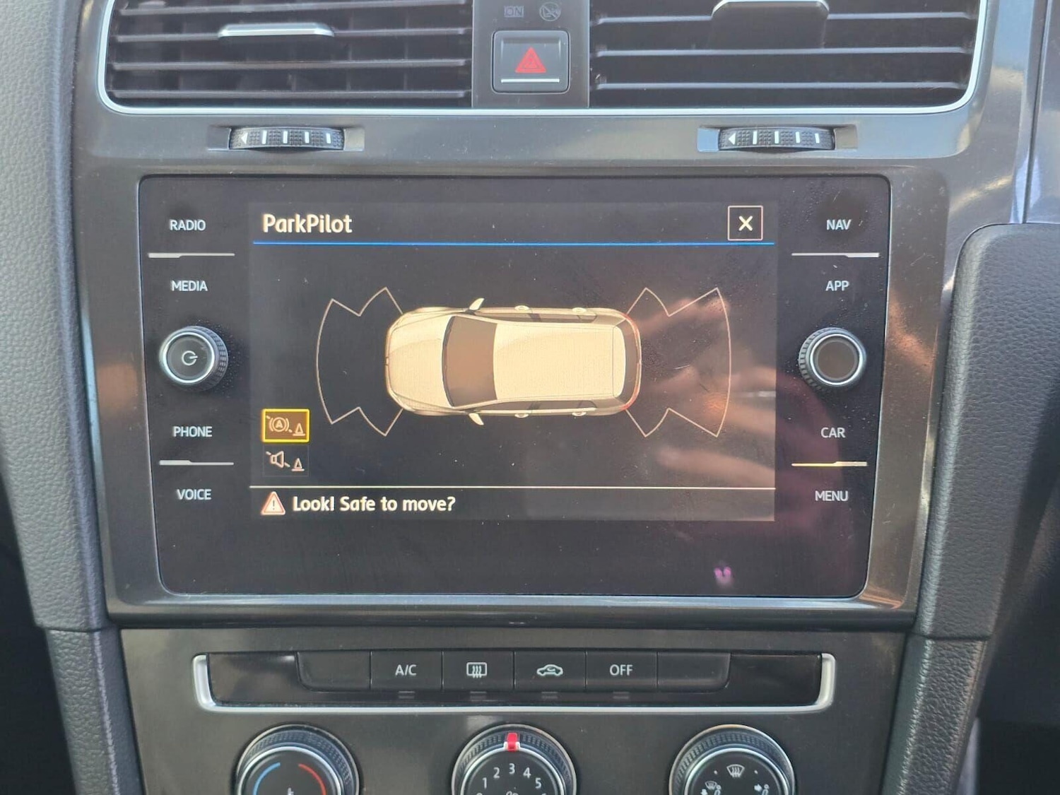 Used Volkswagen Golf 2017 for sale - 75962246: Photo 35