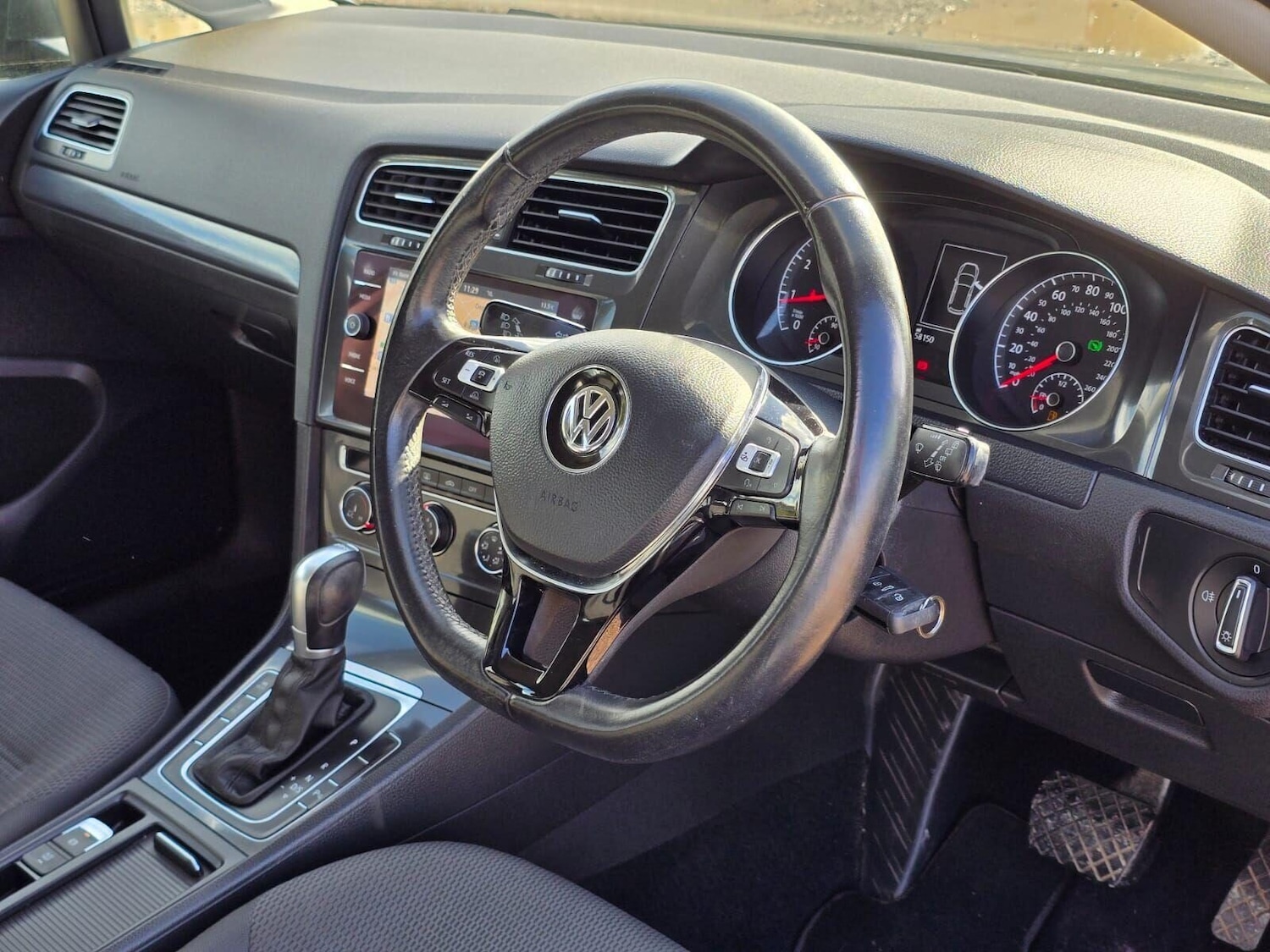 Used Volkswagen Golf 2017 for sale - 75962246: Photo 41