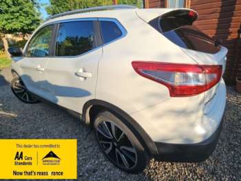 Used Nissan Qashqai 2017 for sale - 74725607: Photo