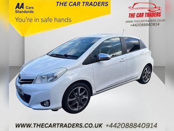 Used Toyota Yaris 2014 for sale - 76444364: Photo