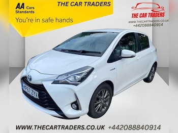 Used Toyota Yaris 2017 for sale - 76185952: Photo 2