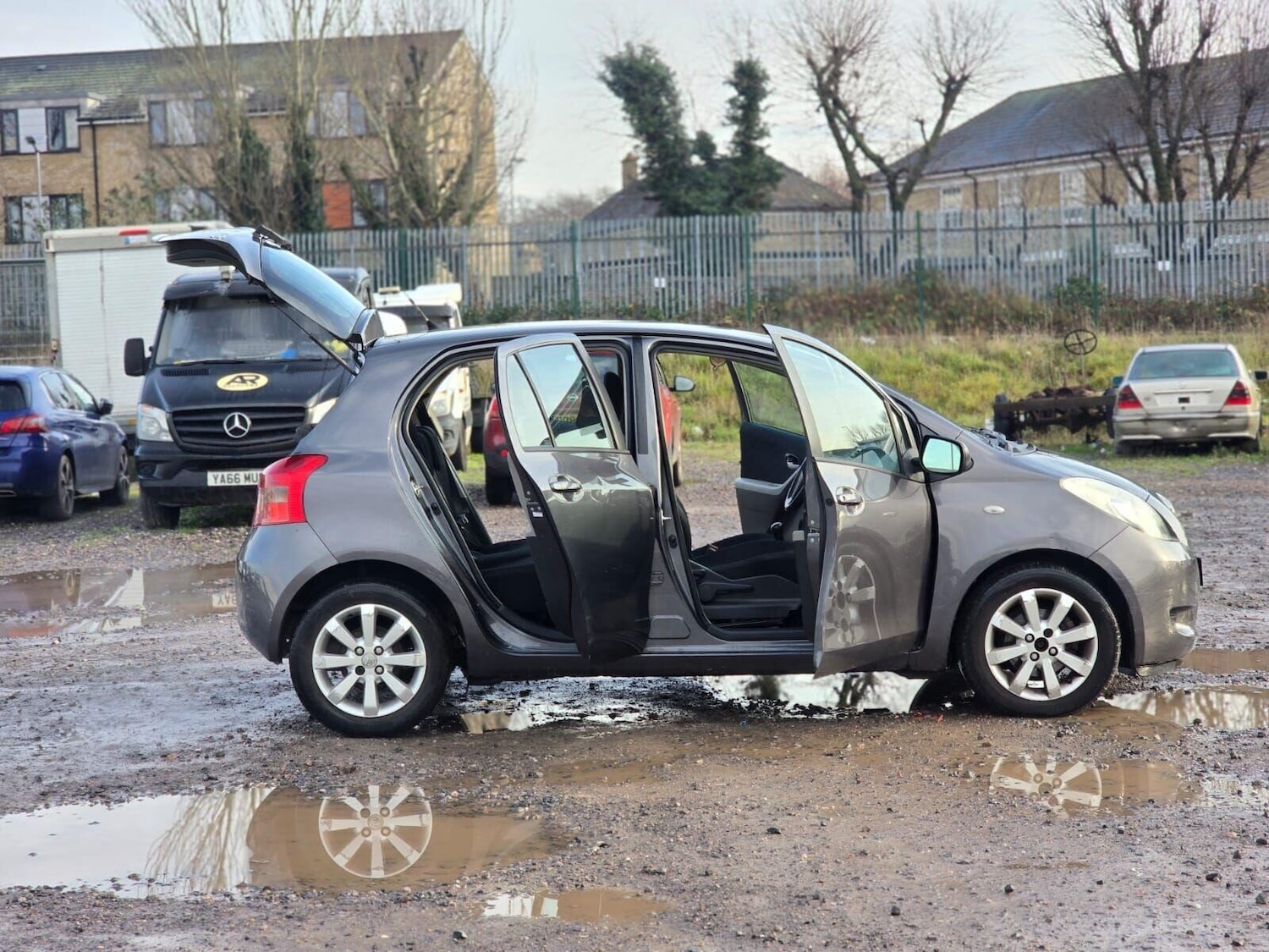 Used Toyota Yaris 2008 for sale - 77032858: Photo 14
