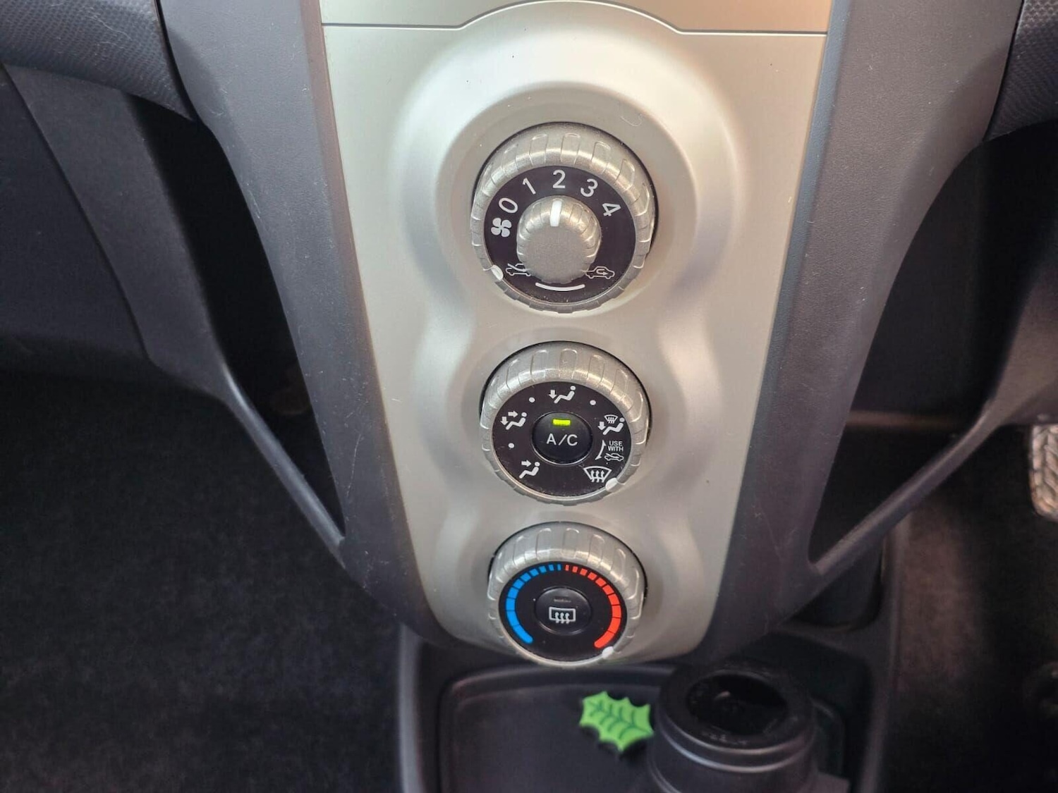 Used Toyota Yaris 2008 for sale - 77032858: Photo 29