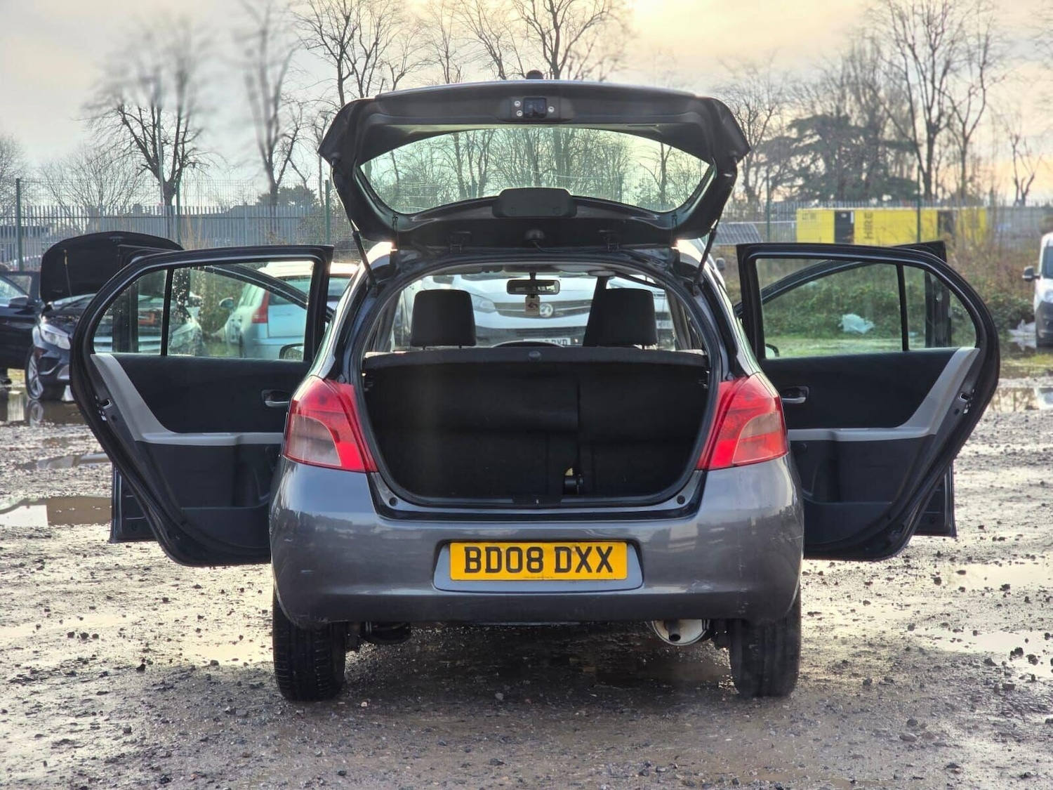 Used Toyota Yaris 2008 for sale - 77032858: Photo 52