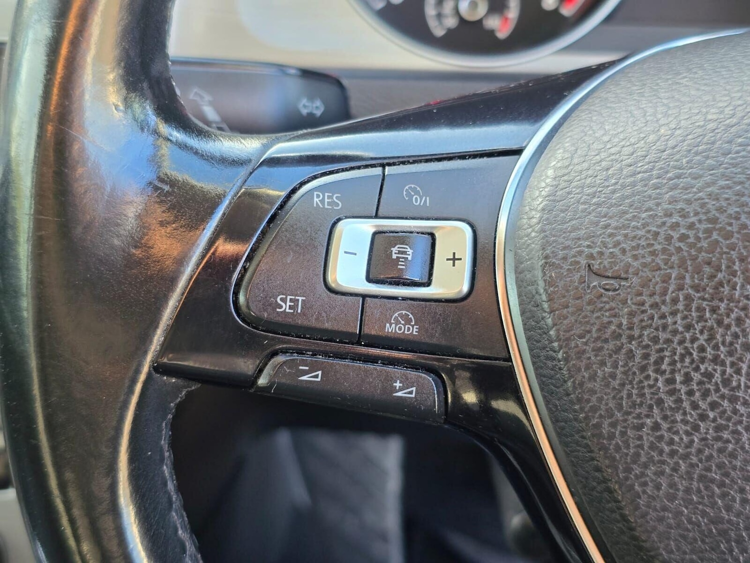 Used Volkswagen Golf 2014 for sale - 76211431: Photo 32