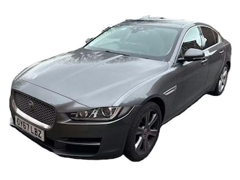 Used Jaguar XE 2017 for sale - 78281282: Photo