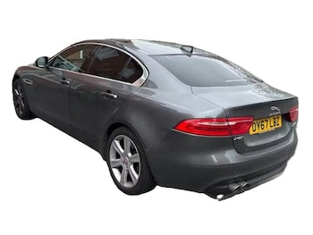 Used Jaguar XE 2017 for sale - 78281282: Photo