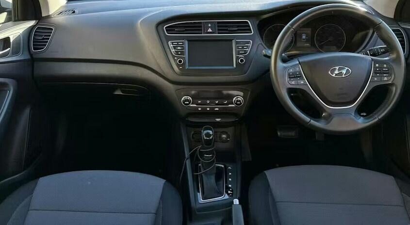 Used Hyundai i20 2019 for sale - 76972544: Photo 5