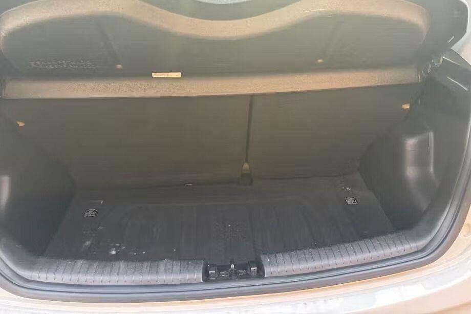 Used Hyundai i10 2018 for sale - 77979896: Photo 11