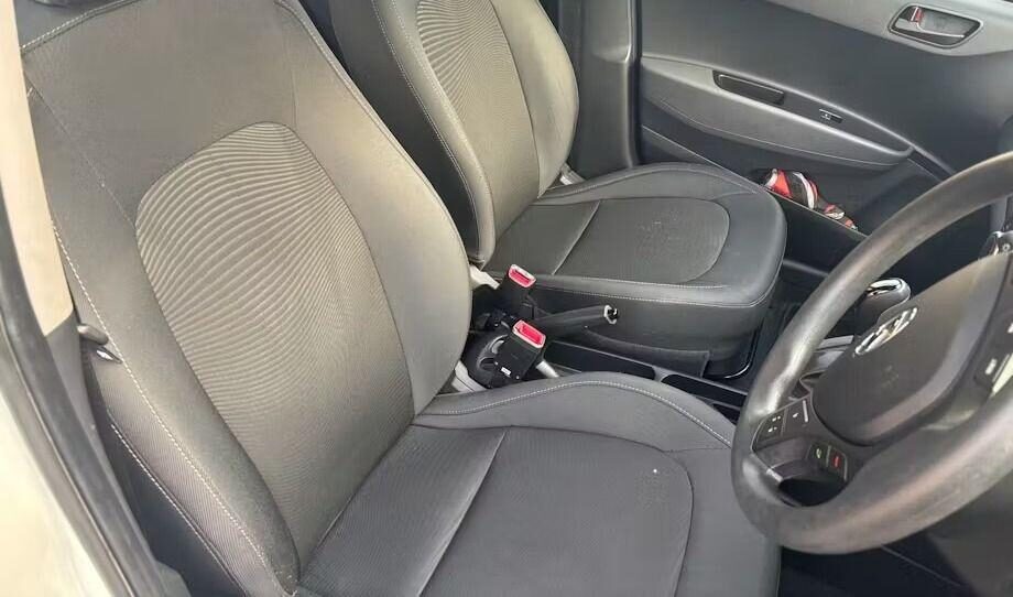 Used Hyundai i10 2018 for sale - 77979896: Photo 6