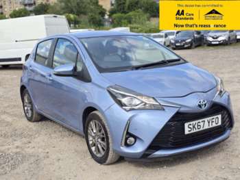 2017 (67) - 1.5 Hybrid Icon Tech 5dr CVT