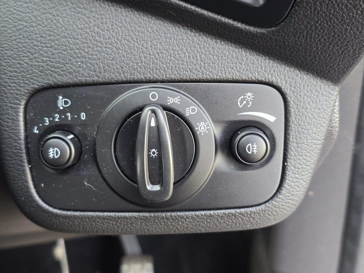 Used Ford Kuga 2017 for sale - 77275194: Photo 25