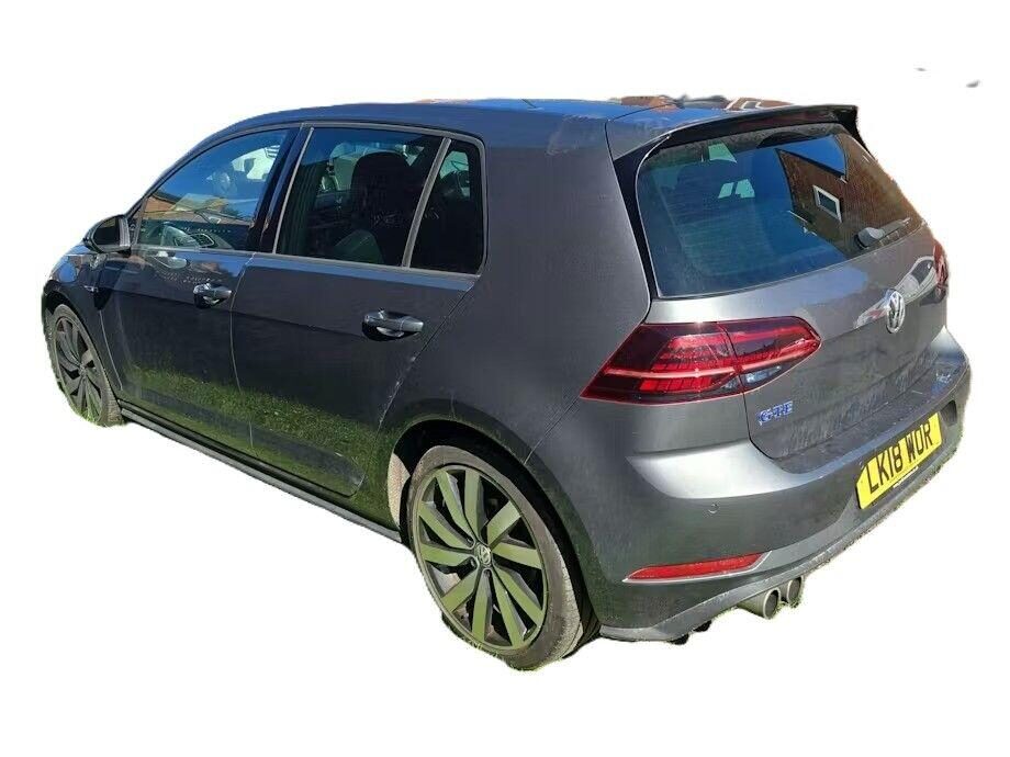 Used Volkswagen Golf 2018 for sale - 78070102: Photo 3