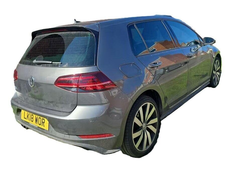 Used Volkswagen Golf 2018 for sale - 78070102: Photo 4