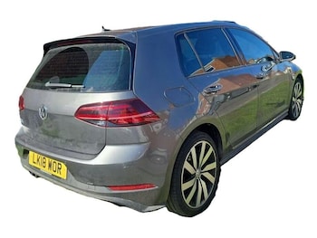 Used Volkswagen Golf 2018 for sale - 78070102: Photo