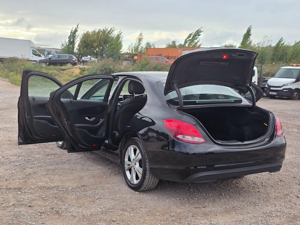 Used Mercedes-Benz C Class 2015 for sale - 75705059: Photo 30