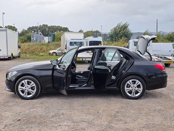 Used Mercedes-Benz C Class 2015 for sale - 75705059: Photo 37