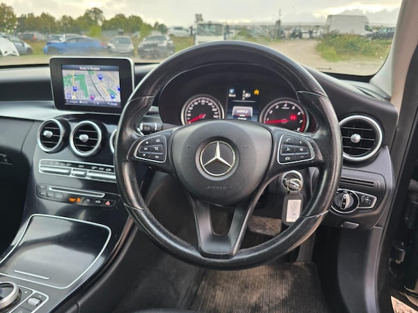 Used Mercedes-Benz C Class 2015 for sale - 75705059: Photo 48