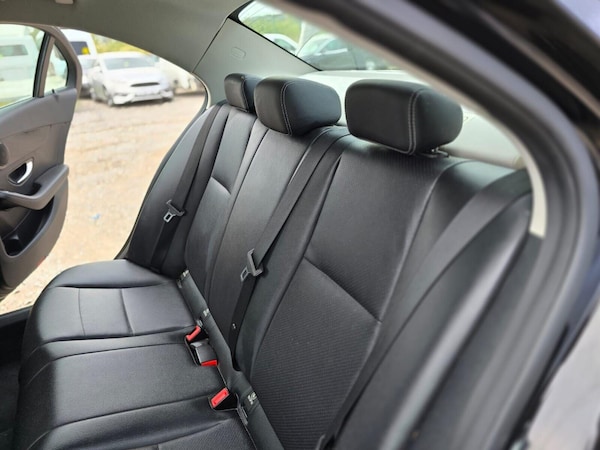 Used Mercedes-Benz C Class 2015 for sale - 75705059: Photo 7