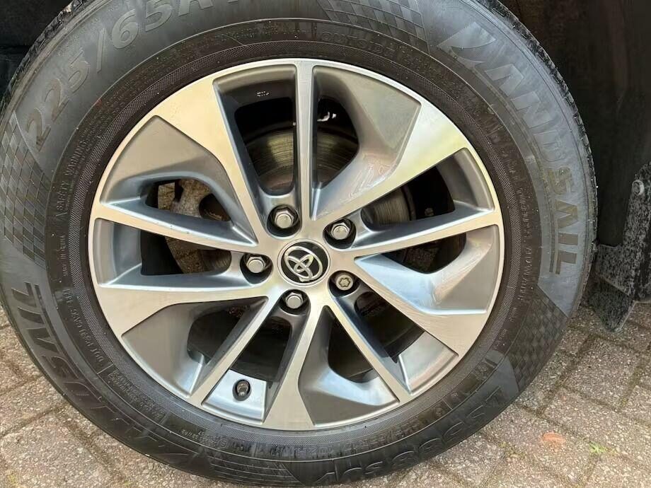 Used Toyota RAV4 2018 for sale - 78015908: Photo 9