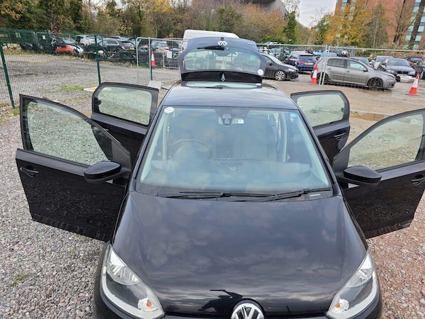 Used Volkswagen up! 2013 for sale - 75425921: Photo 23