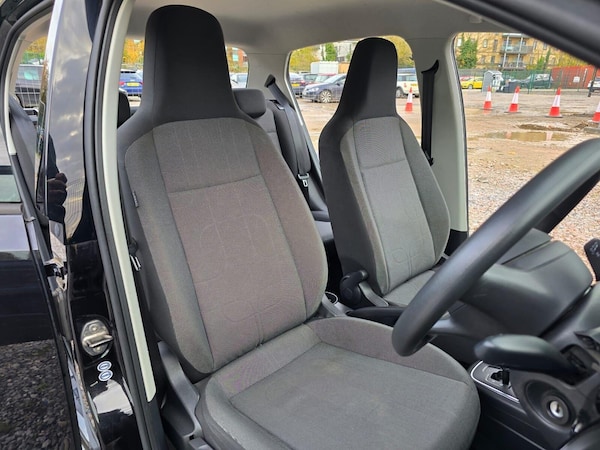 Used Volkswagen up! 2013 for sale - 75425921: Photo 26