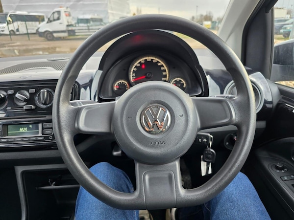 Used Volkswagen up! 2013 for sale - 75425921: Photo 48