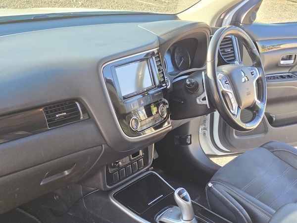 Used Mitsubishi Outlander 2015 for sale - 75054193: Photo 25