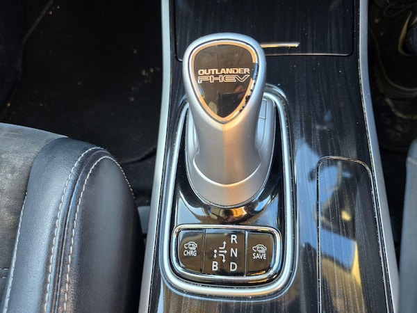 Used Mitsubishi Outlander 2015 for sale - 75054193: Photo 28