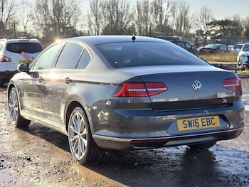 Used Volkswagen Passat 2016 for sale - 78907060: Photo