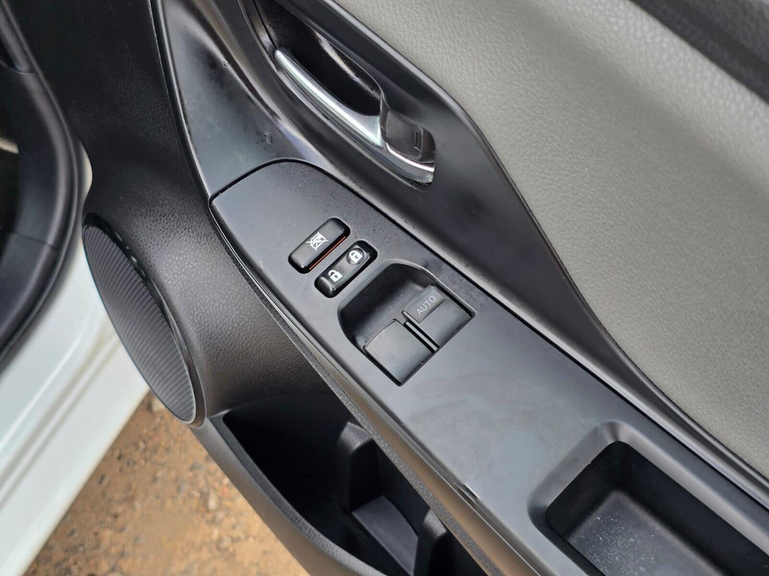 Used Toyota Yaris 2017 for sale - 76069803: Photo 31