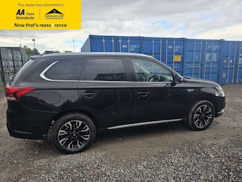 Used Mitsubishi Outlander 2017 for sale - 78906812: Photo