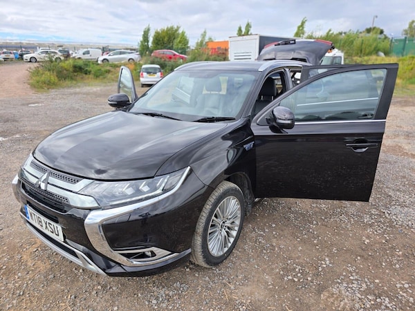 Used Mitsubishi Outlander 2018 for sale - 75583147: Photo 10