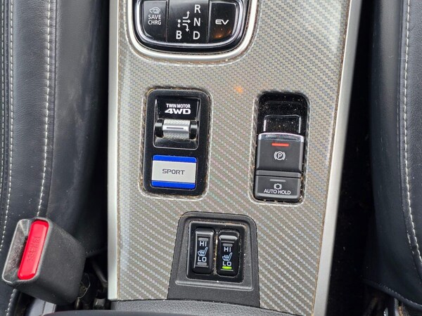 Used Mitsubishi Outlander 2018 for sale - 75583147: Photo 32