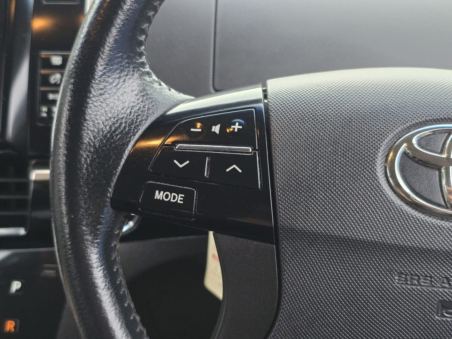 Used Toyota Estima 2015 for sale - 77582425: Photo 28