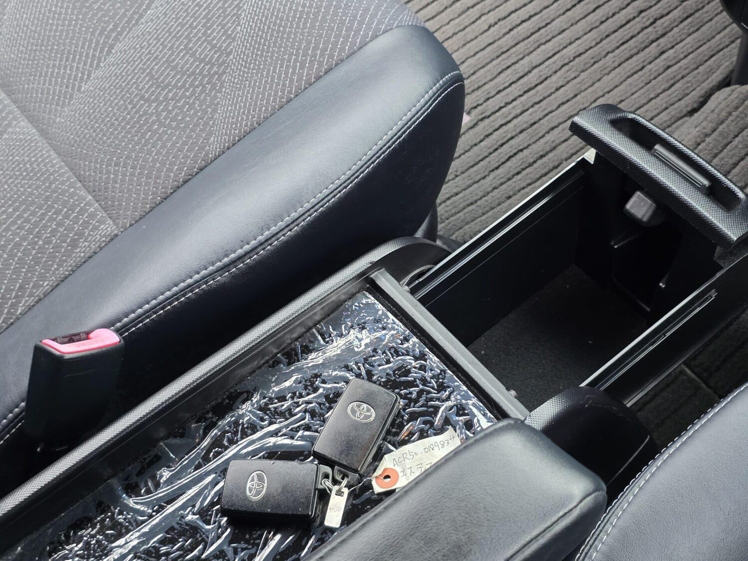 Used Toyota Estima 2015 for sale - 77582425: Photo 63