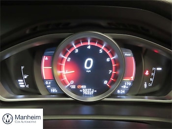 Used Volvo V40 2017 for sale - 78953394: Photo