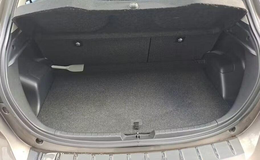 Used Toyota Yaris 2017 for sale - 76922779: Photo 11