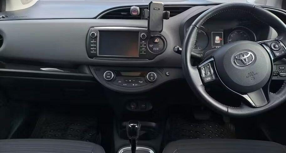 Used Toyota Yaris 2017 for sale - 76922779: Photo 5