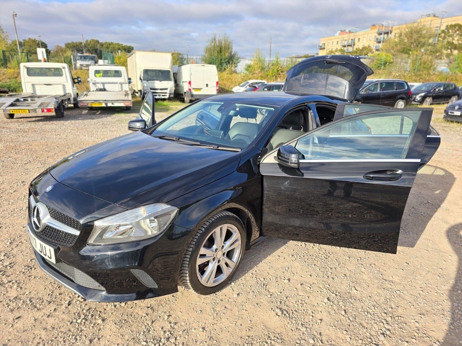 Used Mercedes-Benz A-Class 2017 for sale - 76403351: Photo 9