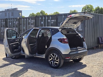Used Renault Captur 2019 for sale - 78907011: Photo