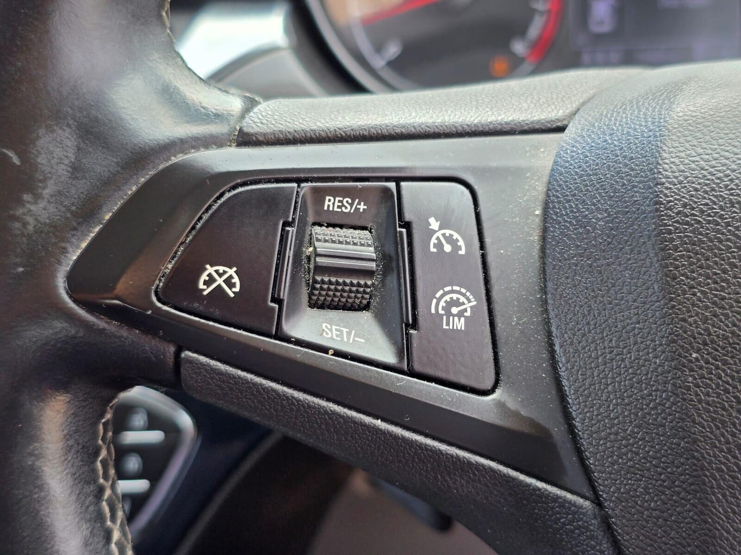 Used Vauxhall Corsa 2015 for sale - 76301193: Photo 25