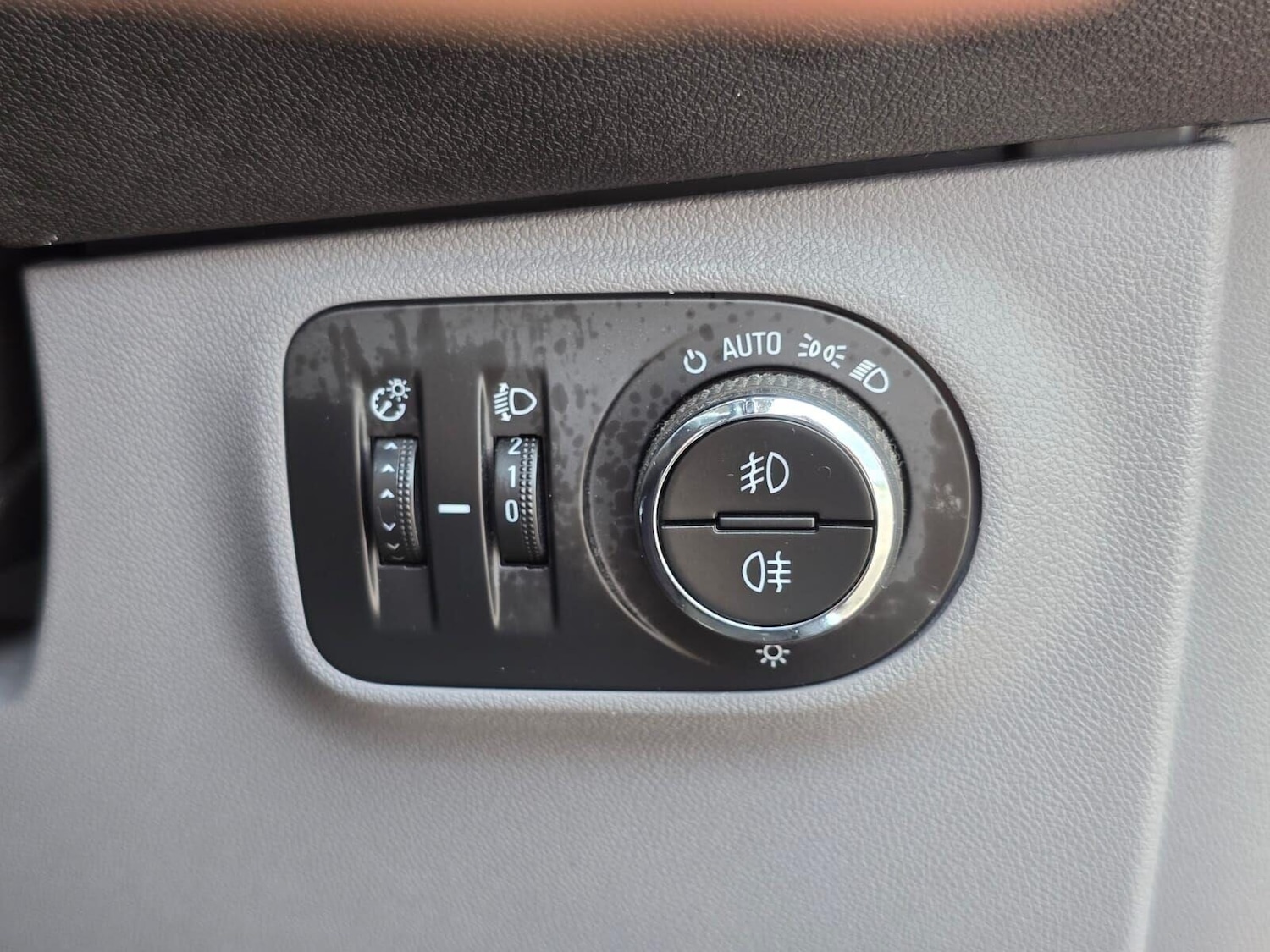 Used Vauxhall Corsa 2015 for sale - 76301193: Photo 27