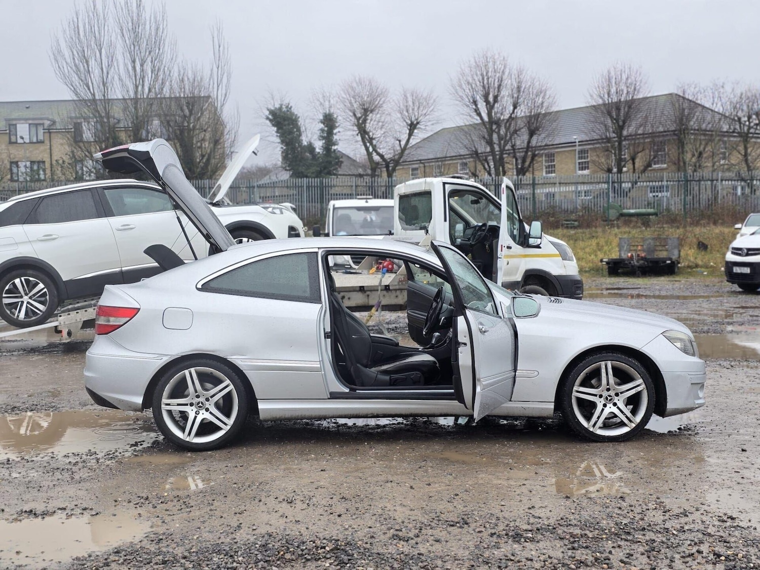 Used Mercedes-Benz CLC Class 2010 for sale - 77461296: Photo 14