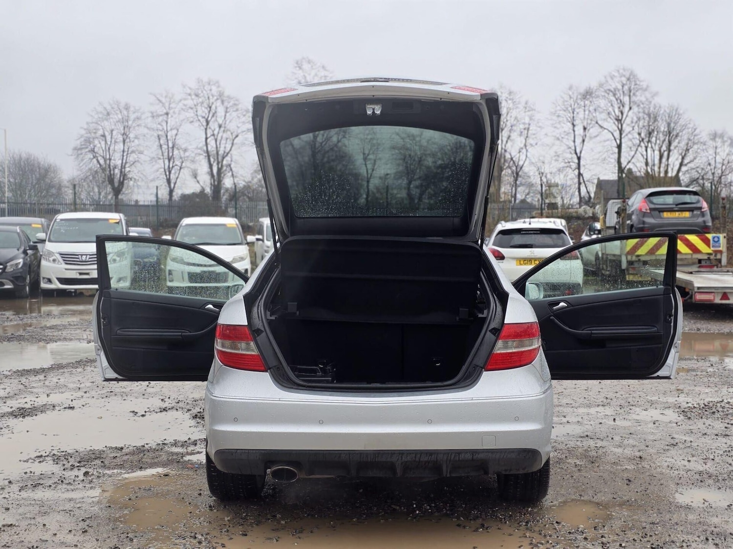 Used Mercedes-Benz CLC Class 2010 for sale - 77461296: Photo 29