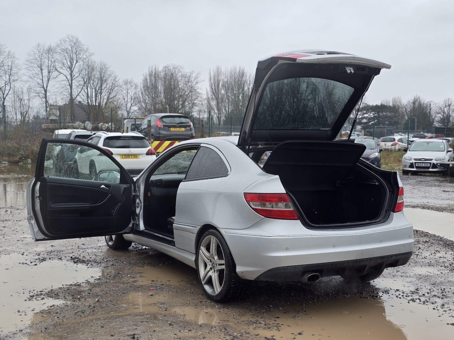 Used Mercedes-Benz CLC Class 2010 for sale - 77461296: Photo 9