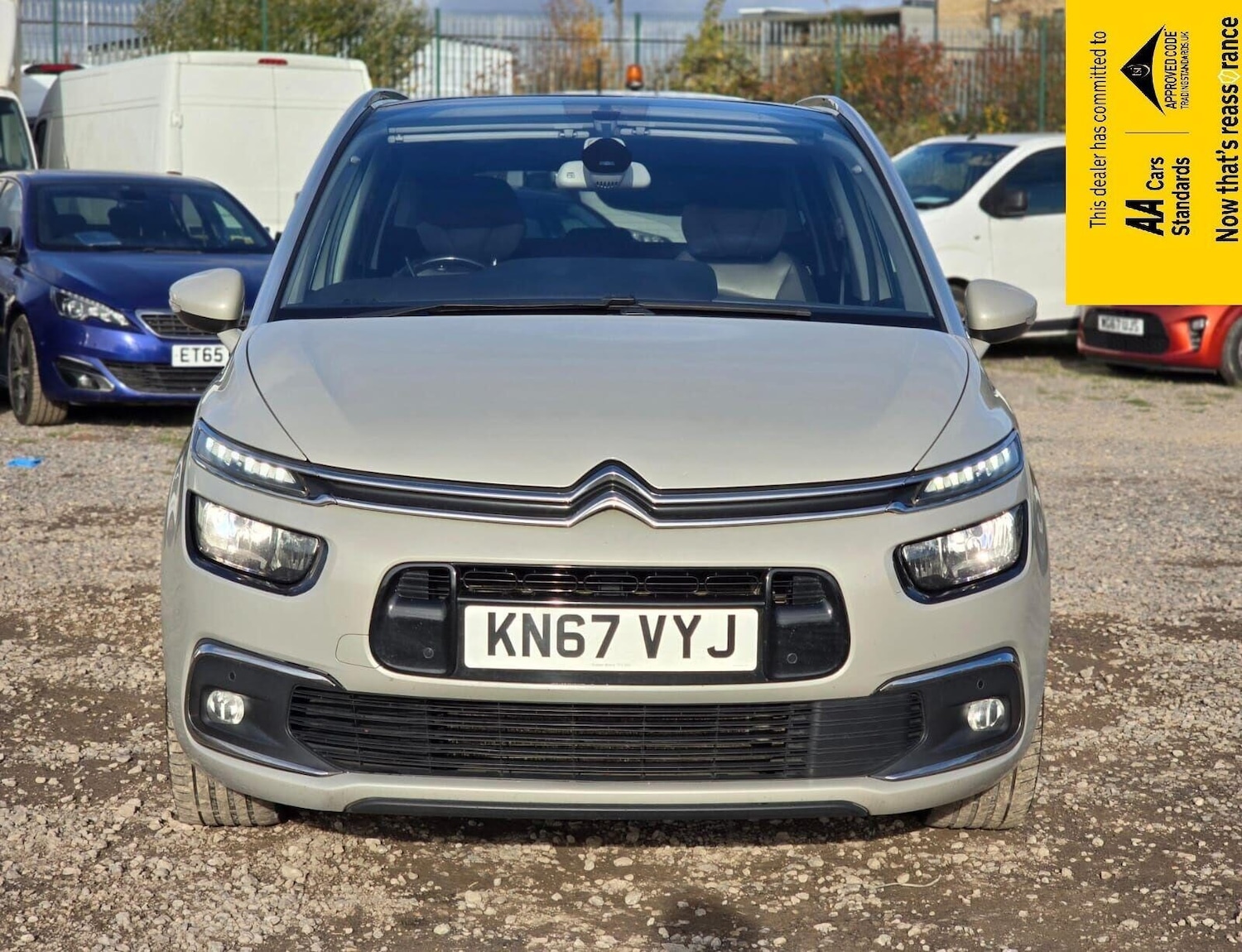 Used Citroen C4 Grand Picasso 2017 for sale - 76257150: Photo 2