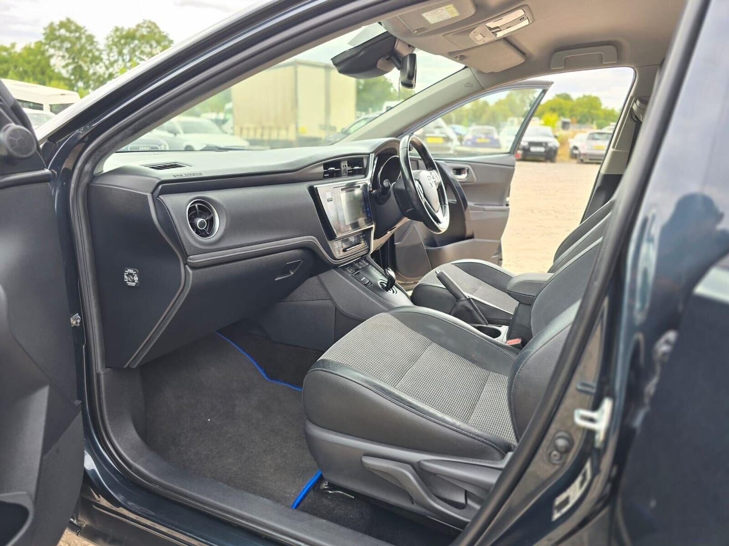 Vehicle 44